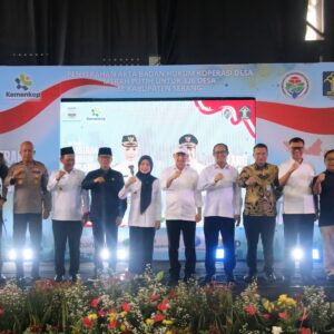 Langkah Strategis Ekonomi Desa: Penyerahan Akta Koperasi Merah Putih di Kabupaten Serang